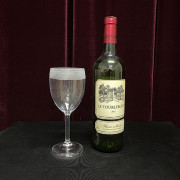 Левитация бокала | Вино из бокала в воздухе